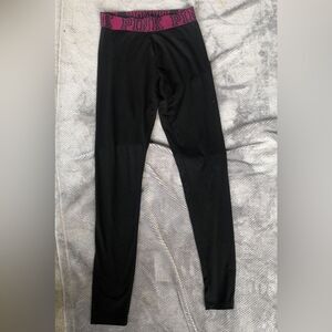 243. Victoria secret pink Black cotton Leggings with brand on the waist band